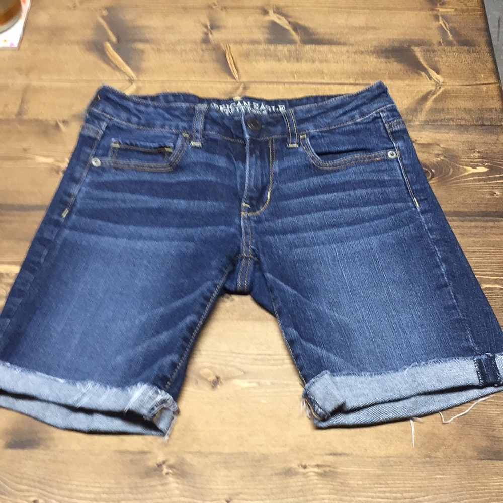 American Eagle dark washed jean shorts